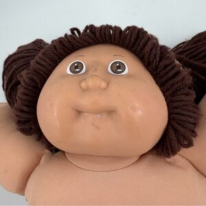 Vtg 1985 Cabbage Patch Kids Hasbro Soft Body Signed Dark Brown Hair Brown Eyes